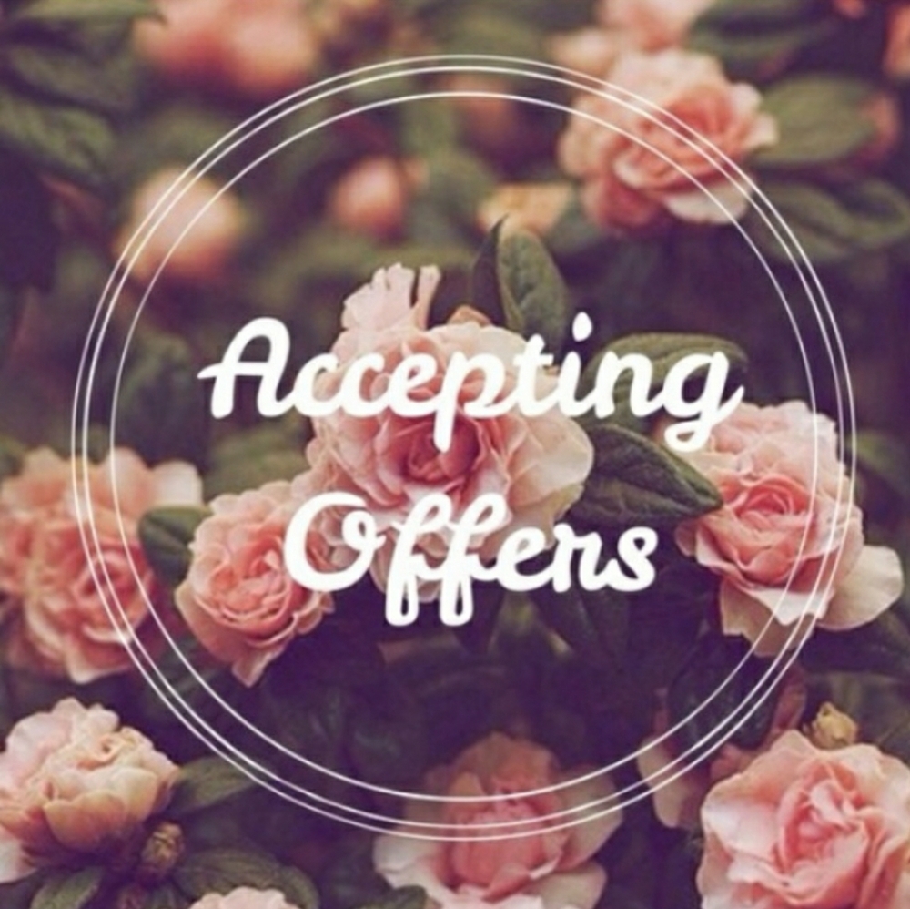 ❤Offers welcomed❤